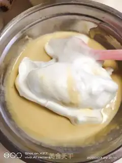 Make Coco strawberry naked cake step 7