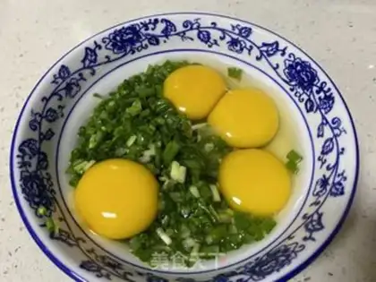 Make Onion eggs step 1