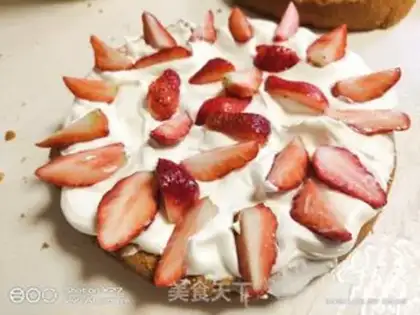 Make Coco strawberry naked cake step 14