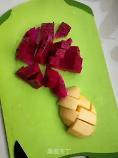 Make Pyramid apple yogurt step 1