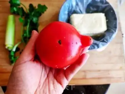 Make Tomato tofu soup step 1