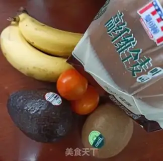 Make Eggs, fruit, whole wheat sandwich step 0