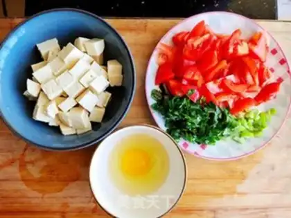 Make Tomato tofu soup step 2