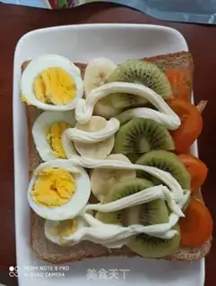 Make Eggs, fruit, whole wheat sandwich step 3
