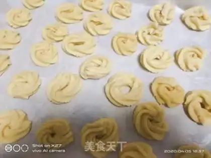 Make Royal Danish Cookie step 6