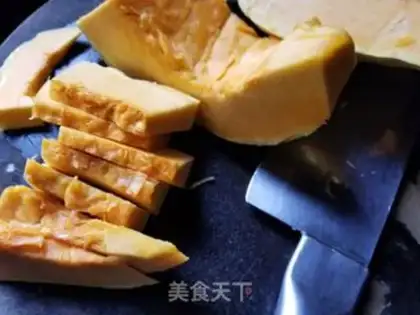 Make Pumpkin fish step 4
