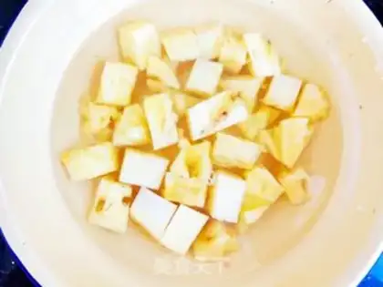 Make Pineapple chicken chest step 2