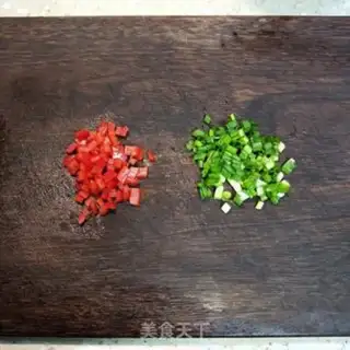 Make Cracker Pizza Soup step 1