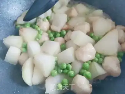 Make The Emerald Pondfishball step 3