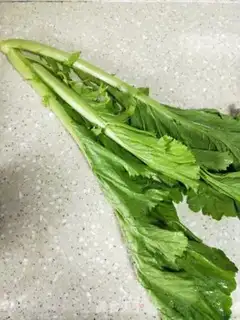 Make March meatball soup step 1