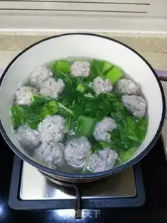 Make March meatball soup step 9