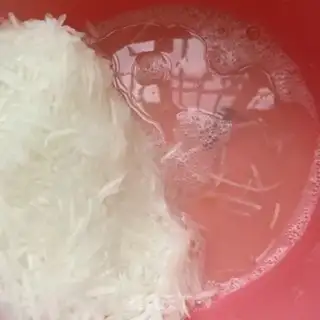 Make Shrimp radish pills step 1