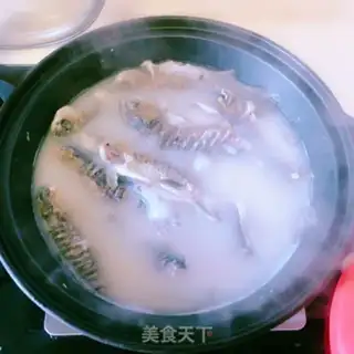 Make Creamfish mushroom cucumber soup step 6