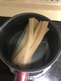 Make Sour spicy ham sausage wide powder step 0