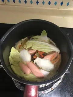 Make Sour spicy ham sausage wide powder step 2