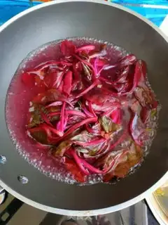 Make Garlic spinach bean peel step 5