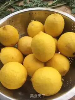 Make Honey lemonade step 1