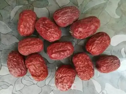 Make Ugly red-eared dates step 1