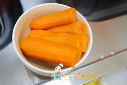 Make Carrot gravy step 0