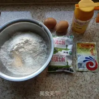 Make Coconut, honey, plum step 0