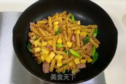 Make Pineapple pasta step 6