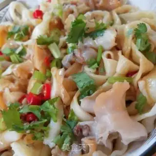 Make Sea conch noodles step 6