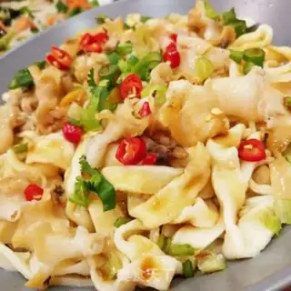 Make Sea conch noodles step 7