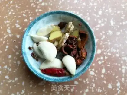 Make Soccer mushrooms, soy sauce step 2