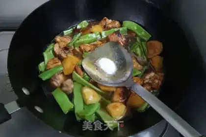 Make Potato chicken rolls step 7