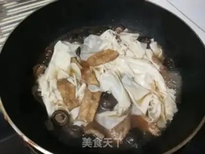 Make Soccer mushrooms, soy sauce step 8