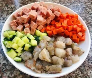 Make Pineapple shrimp fried rice step 1