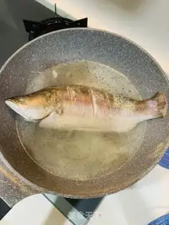 Make Cracking soup step 1