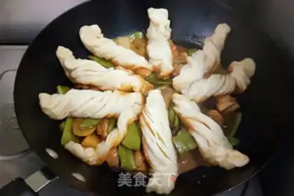 Make Potato chicken rolls step 15