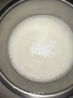 Make Six inches and a high-end Twilight cake step 9