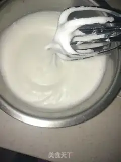 Make Six inches and a high-end Twilight cake step 10