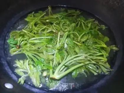Make Fried eggs step 2