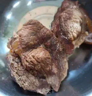 Make Spicy beef fan soup step 0