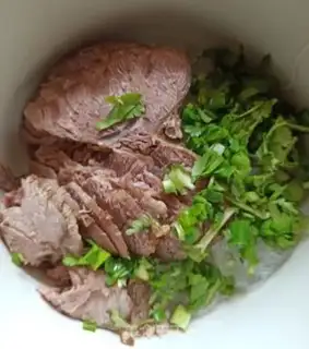 Make Spicy beef fan soup step 5