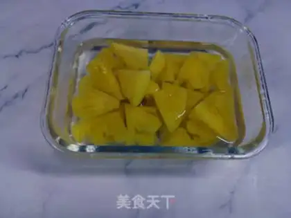 Make Pineapple roller step 2