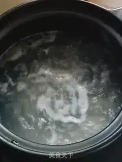 Make Milky sugar porridge step 1
