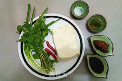 Make Soy sauce and tofu step 0