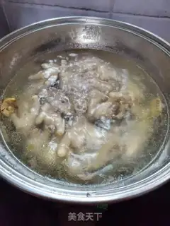 Make The chicken claws and the platinum soup step 1