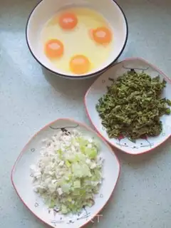 Make Fried eggs with mushrooms step 3