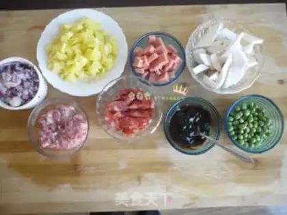 Make Pineapple pizza step 4