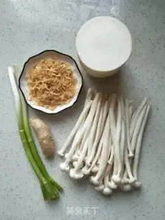 Make Shrimp, mushroom soup step 0