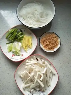 Make Shrimp, mushroom soup step 3
