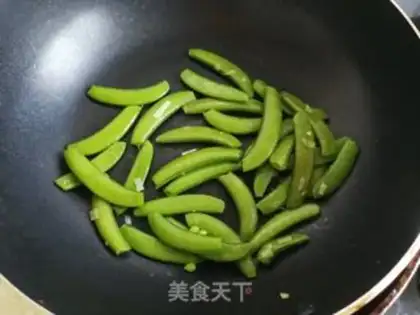 Make Sweet bean horned eggs step 4