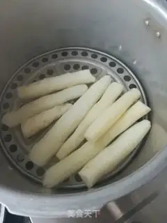 Make Rose Mountain medicine cake step 1