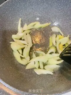 Make The cucumber tape step 3