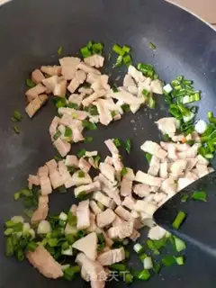 Make Pineapple rice step 2